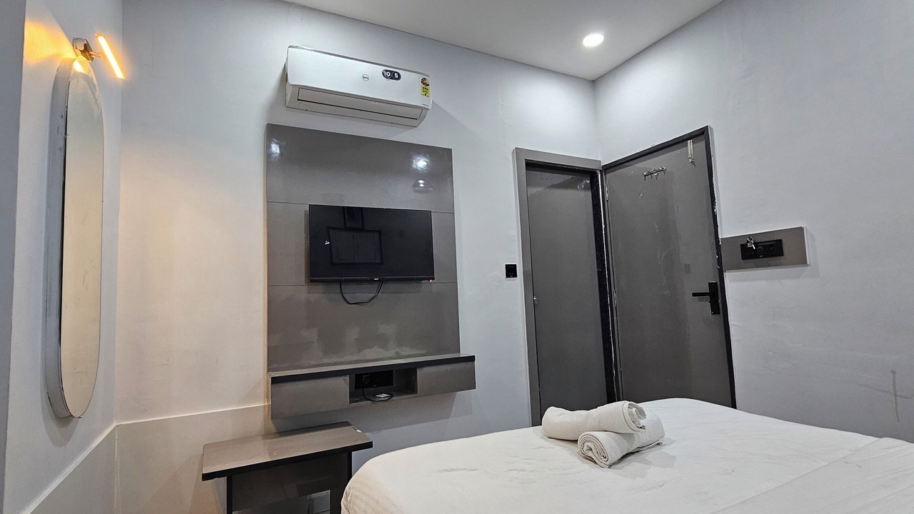 Photo of Bedroom in Gandhinagar