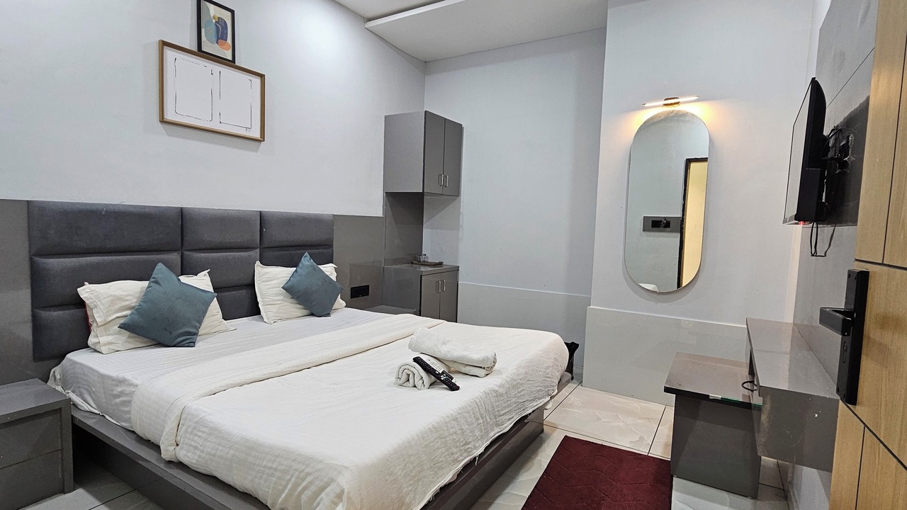 Photo of Bedroom in Gandhinagar