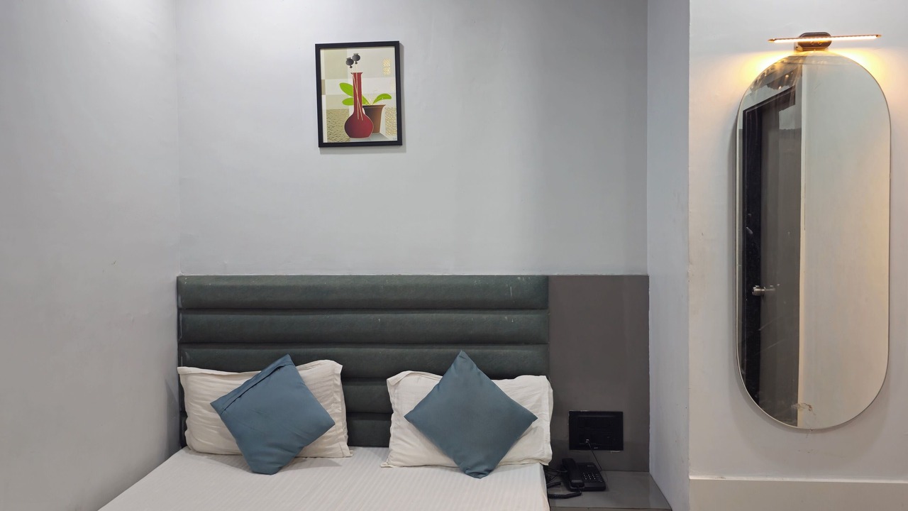 Photo of Bedroom in Gandhinagar