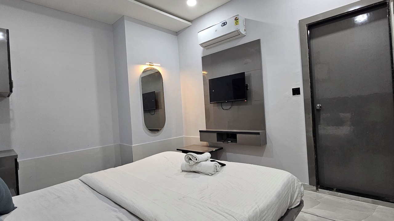 Photo of Bedroom in Gandhinagar