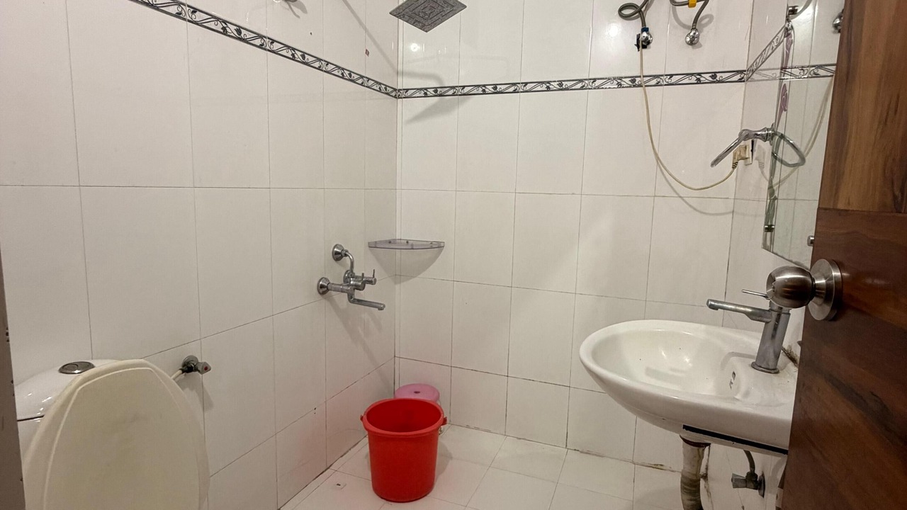 Photo of Bathroom in Charbagh
