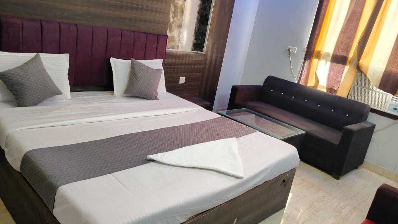 Photo of Bedroom in Charbagh