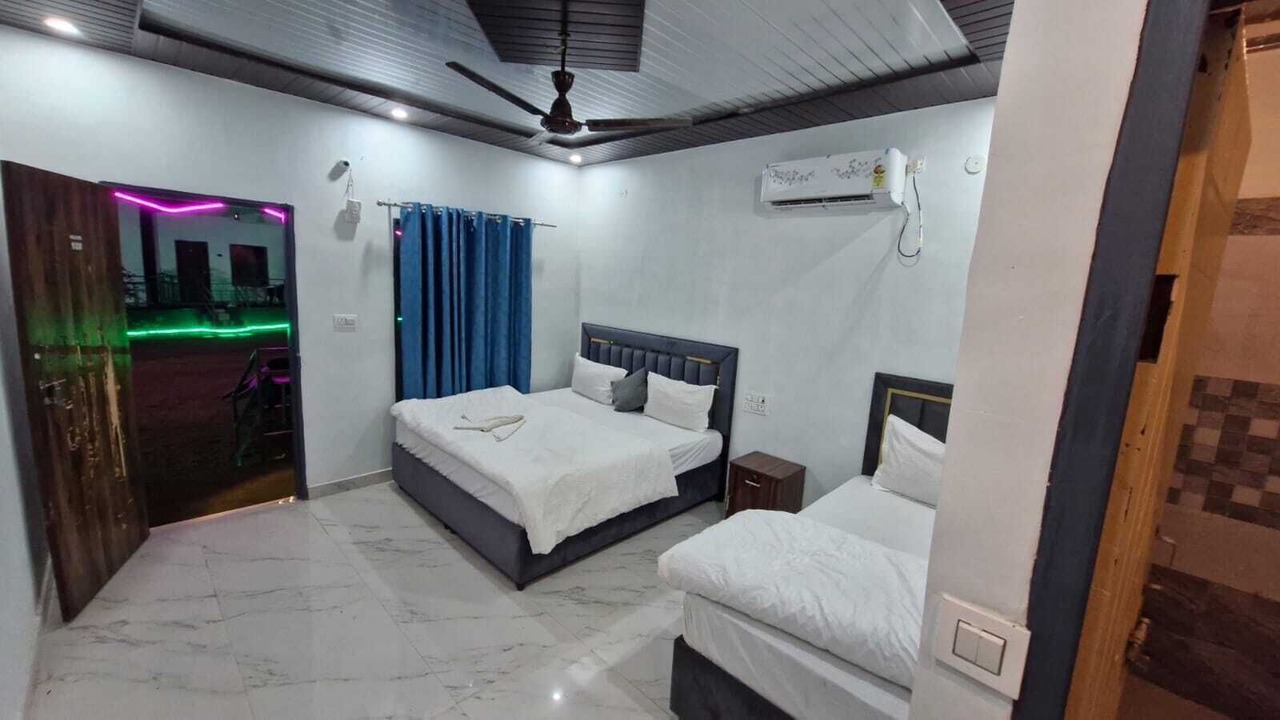 Photo of Bedroom in Taliyal Gaon