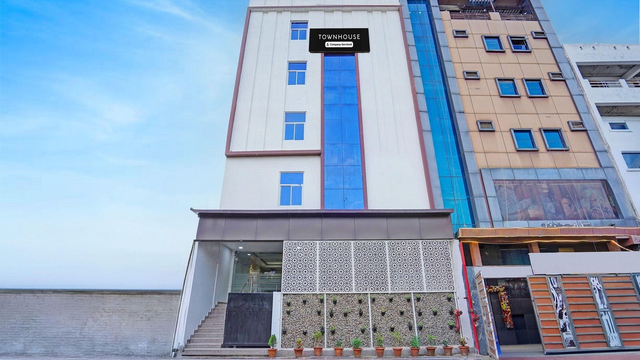 Photo of Outdoor in Aliganj