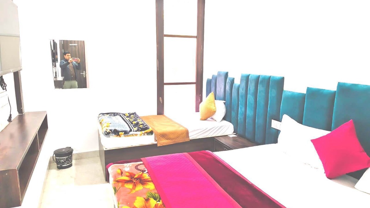 Photo of Bedroom in Mathura