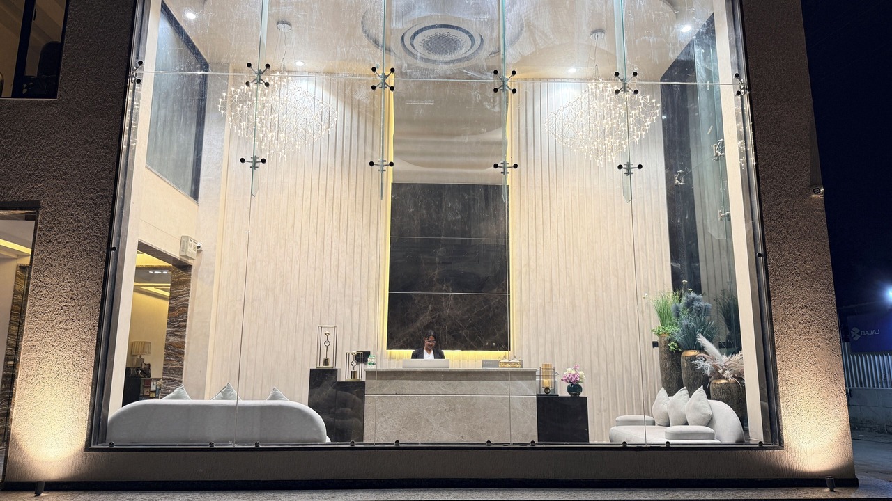 Photo of Others in Rau