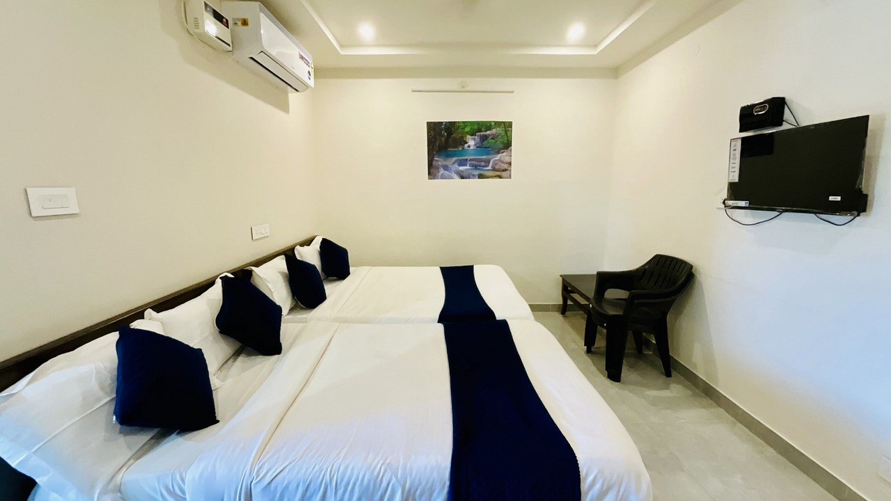 Photo of Bedroom in Srikalahasti