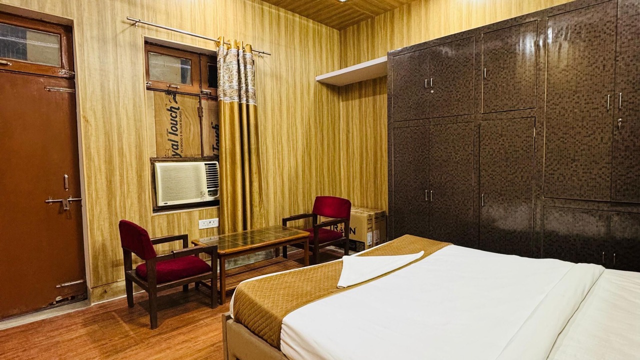 Photo of Bedroom in Civil Lines