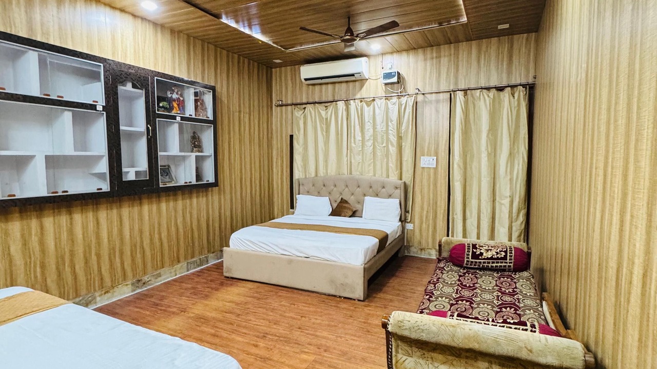 Photo of Bedroom in Civil Lines