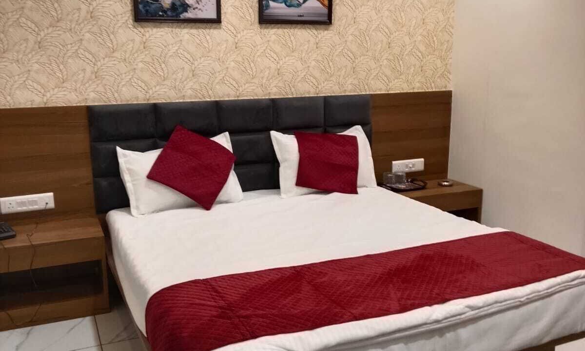 Photo of Bedroom in Thaltej