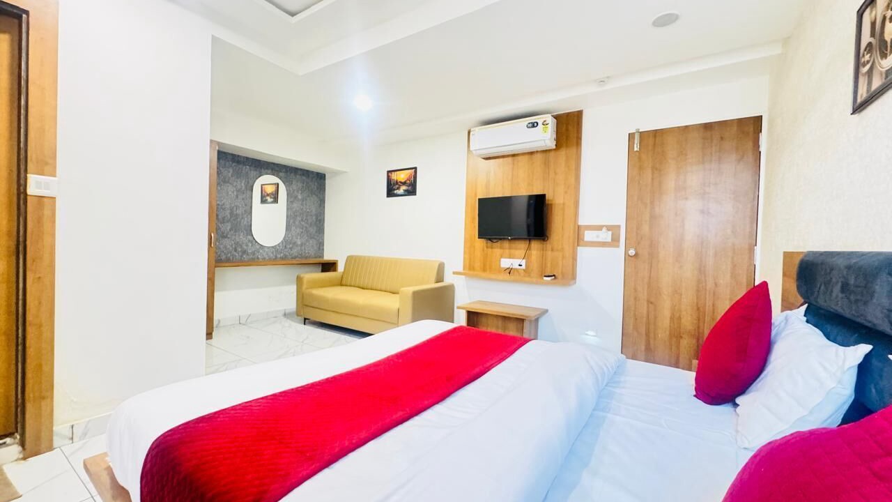 Photo of Bedroom in Thaltej