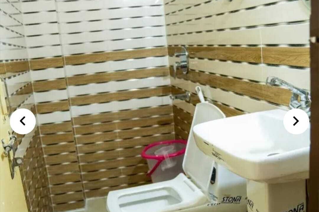 Photo of Bathroom in Etmadpur