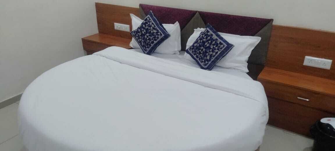 Photo of Bedroom in Shahibaug