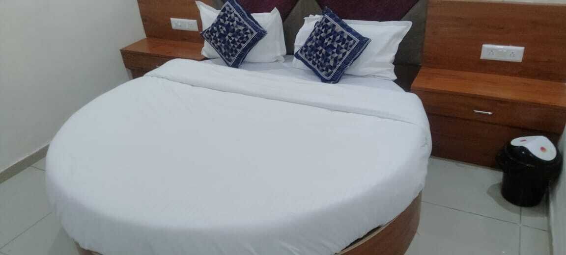 Photo of Bedroom in Shahibaug