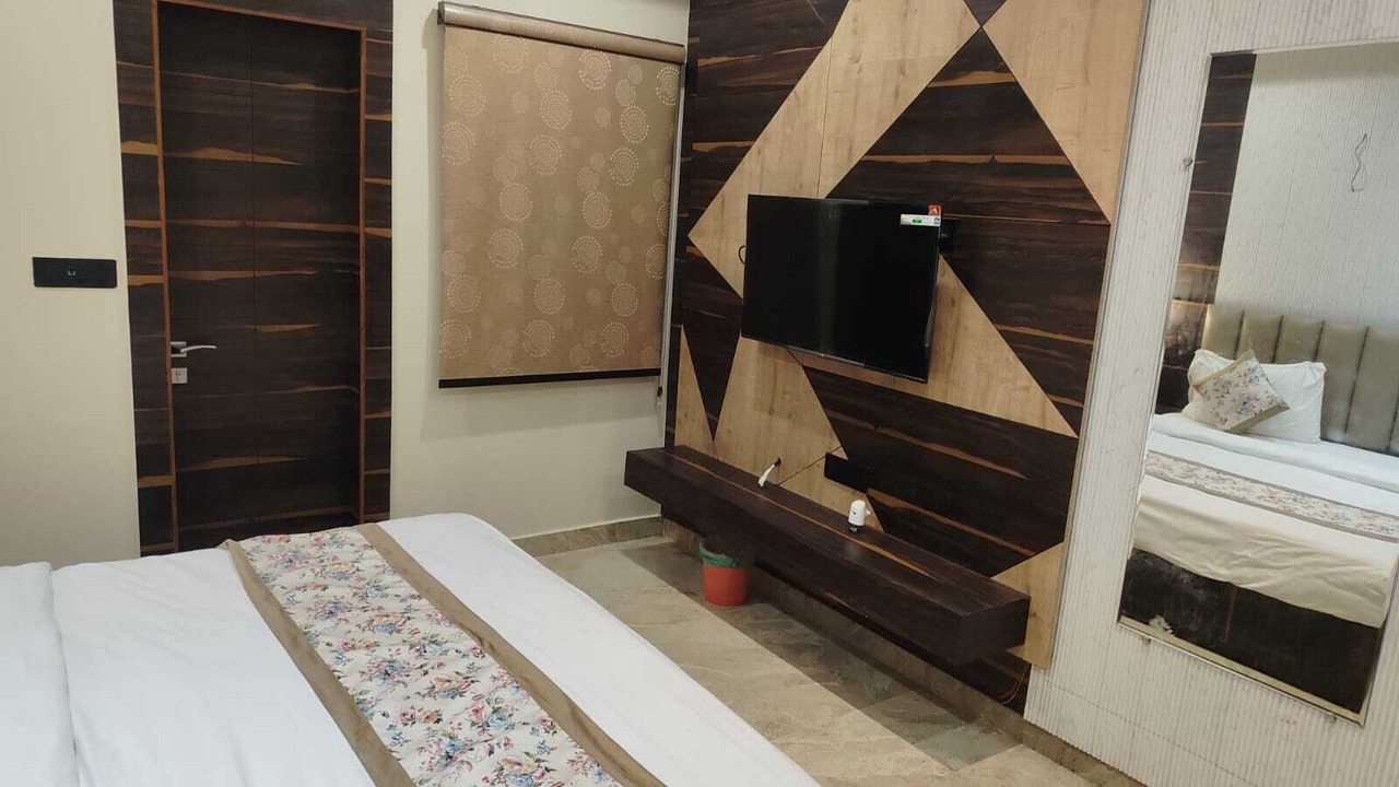 Photo of Bedroom in Vrindavan