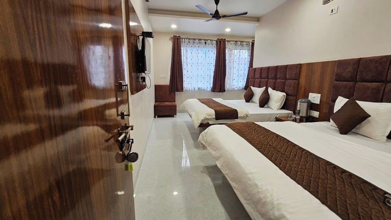 Photo of Bedroom in Pachmarhi