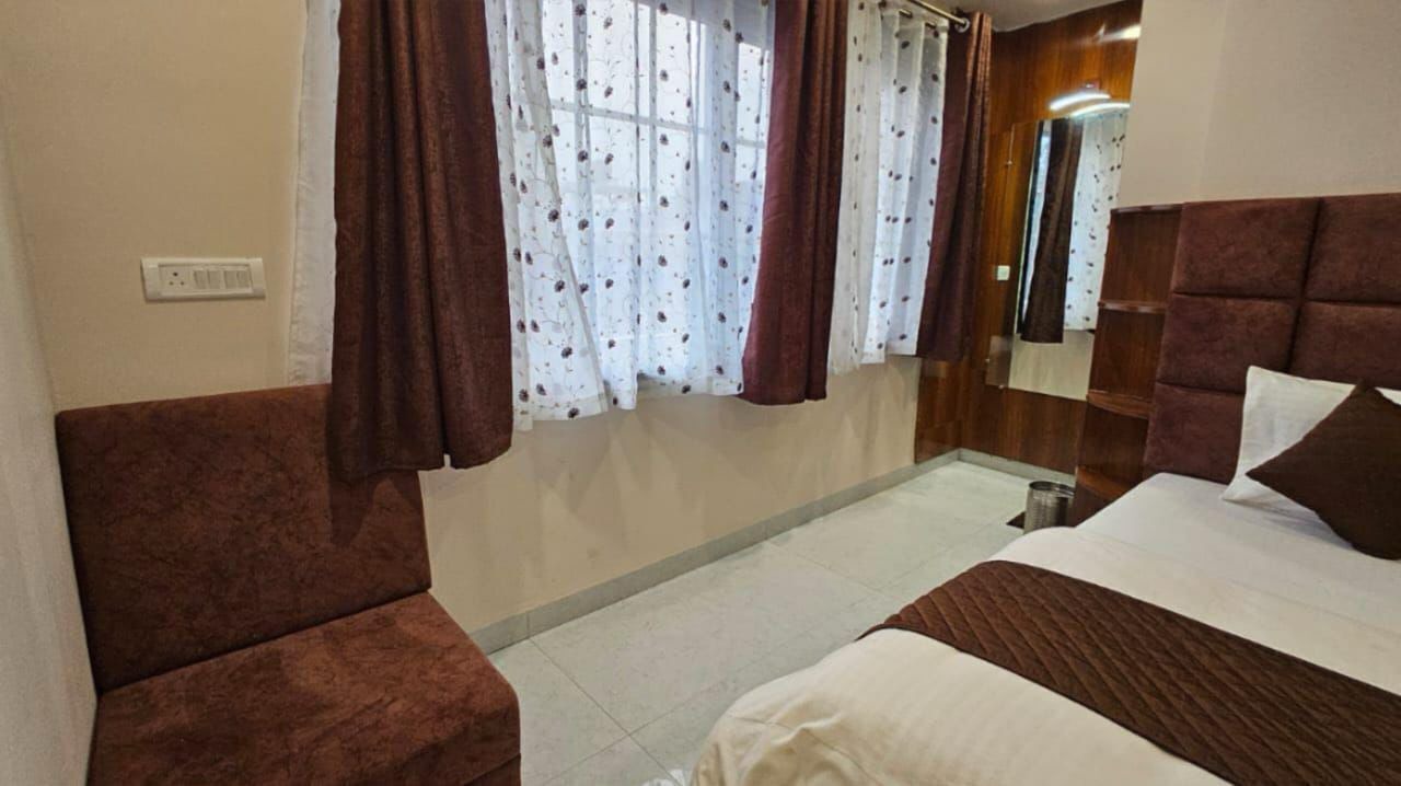 Photo of Bedroom in Pachmarhi