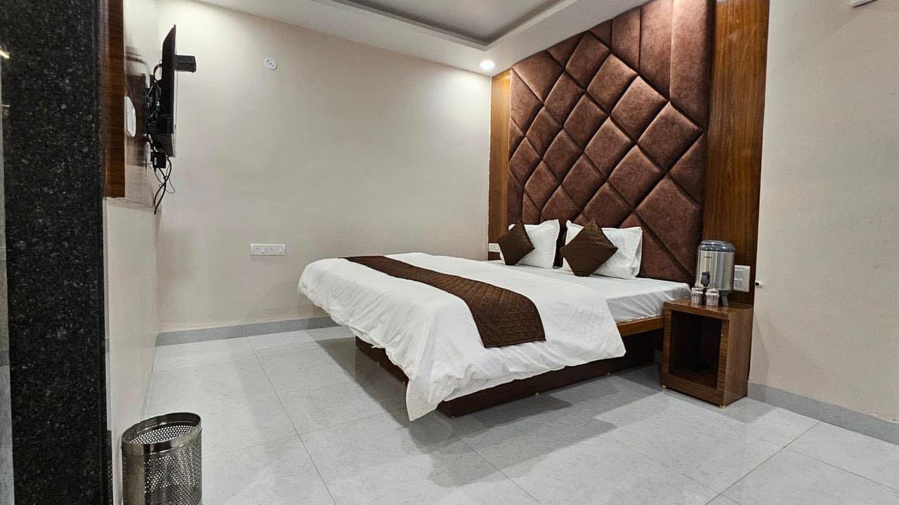 Photo of Bedroom in Pachmarhi