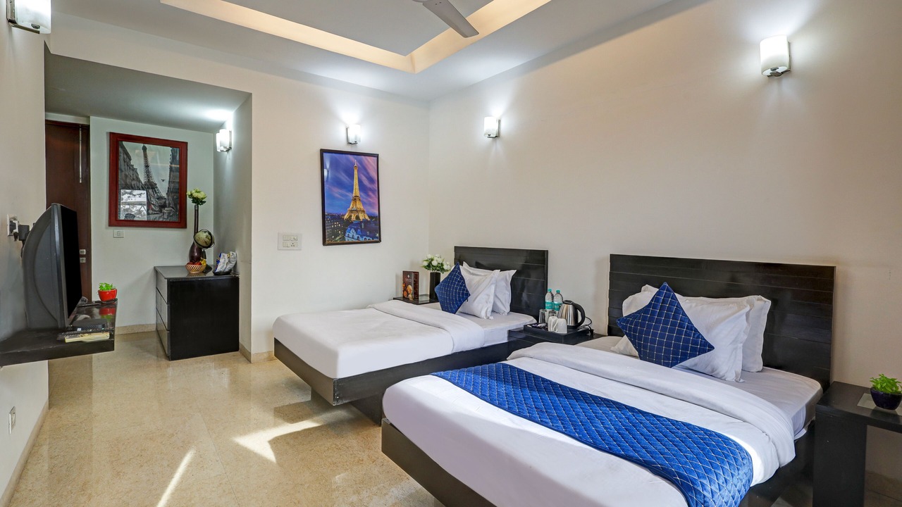 Photo of Bedroom in Sushant Lok