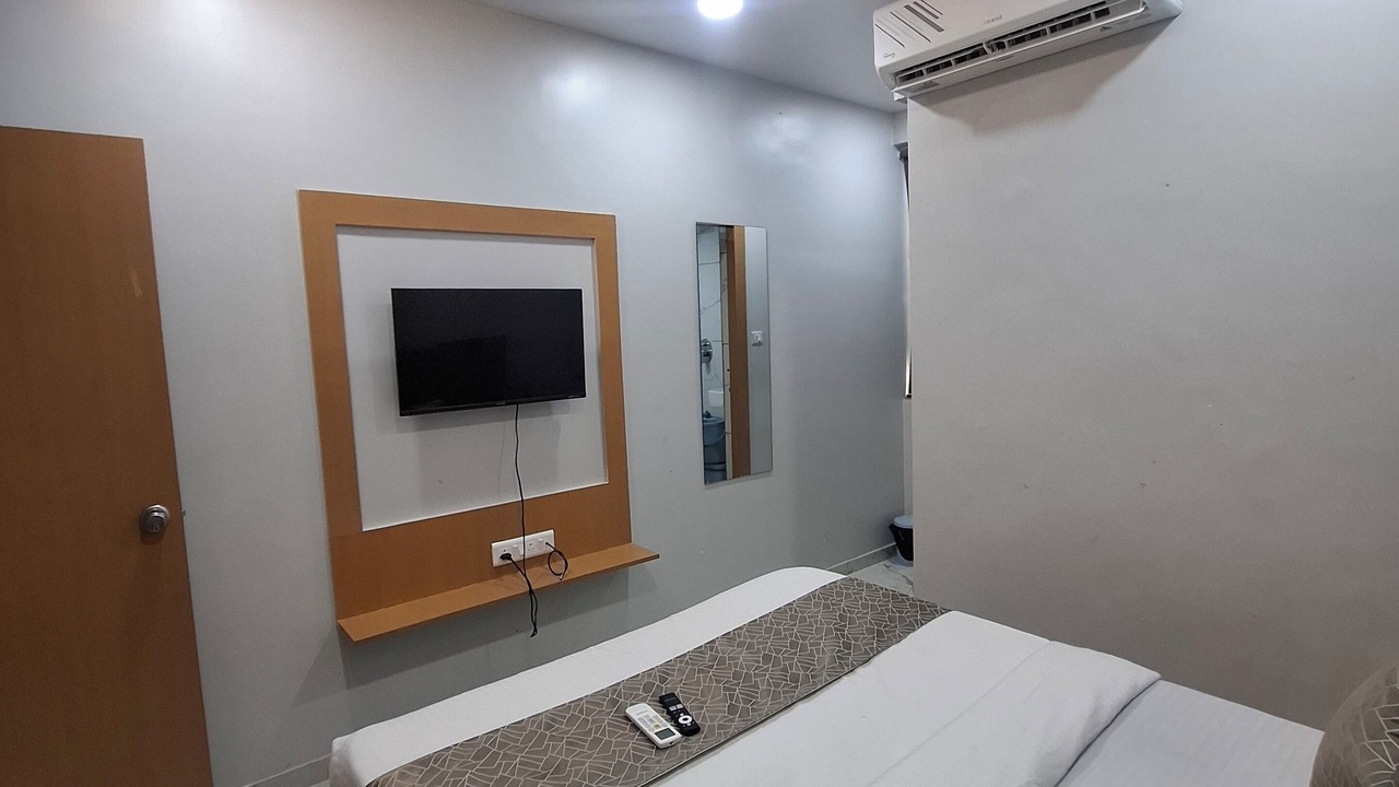 Photo of Bedroom in Navrangpura