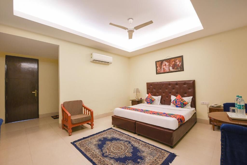 Photo of Bedroom in Sushant Lok