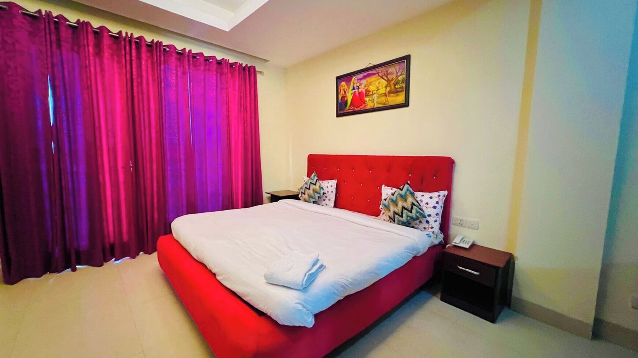 Photo of Bedroom in Sushant Lok