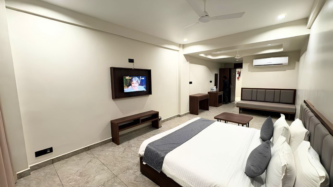 Photo of Bedroom in Velavadar