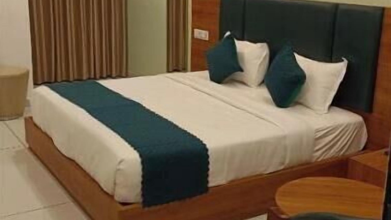 Photo of Bedroom in Rajpipla