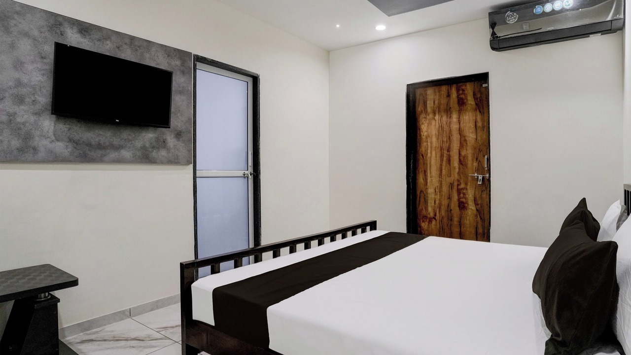 Photo of Bedroom in Waghoriya