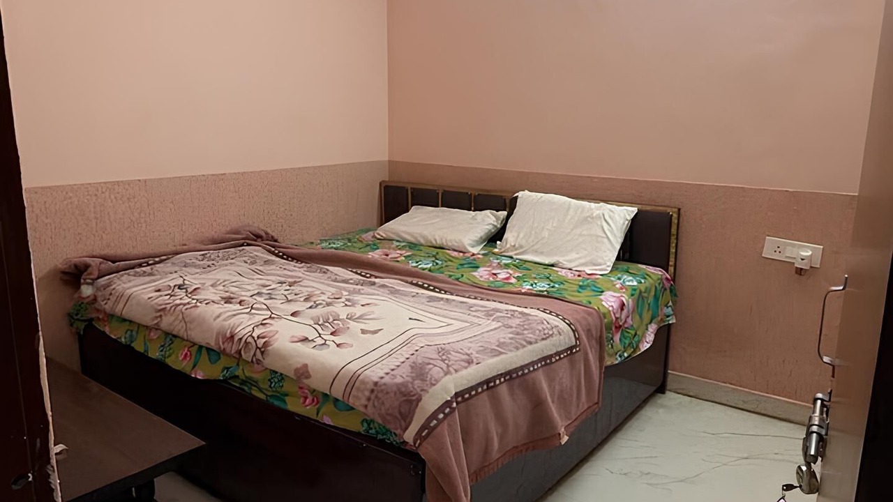 Photo of Bedroom in Vrindavan