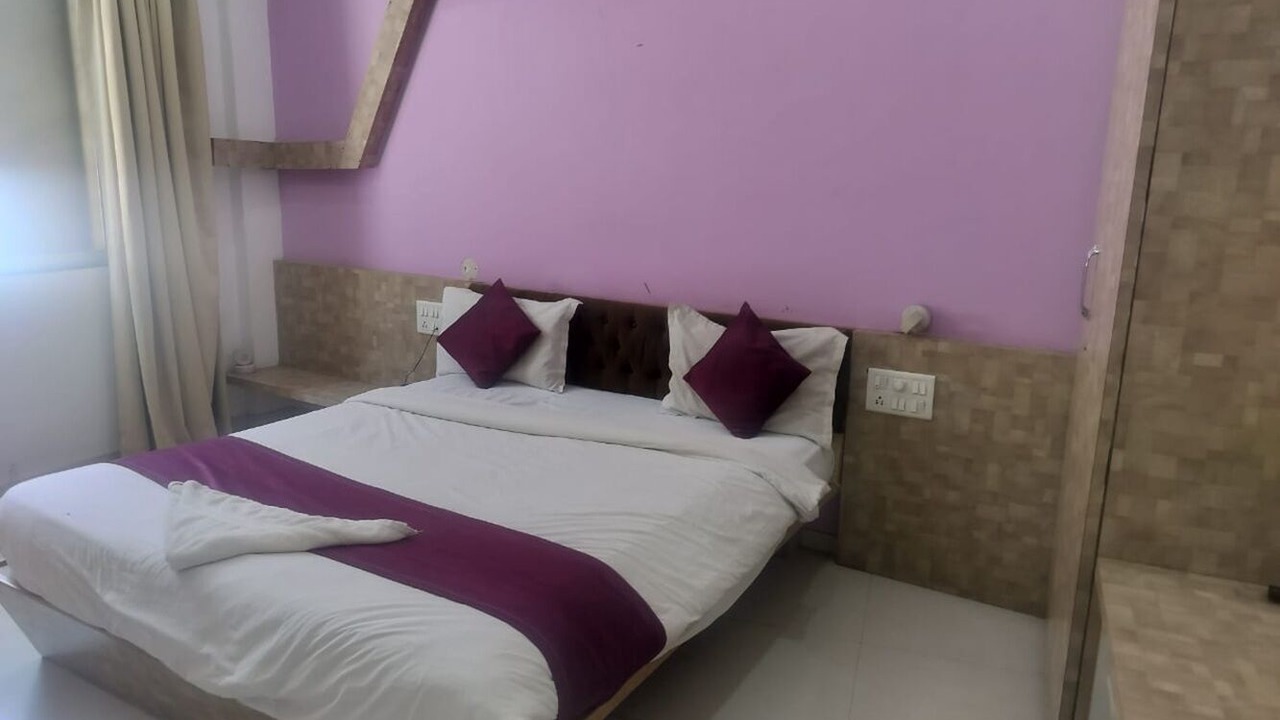 Photo of Bedroom in Pirangut