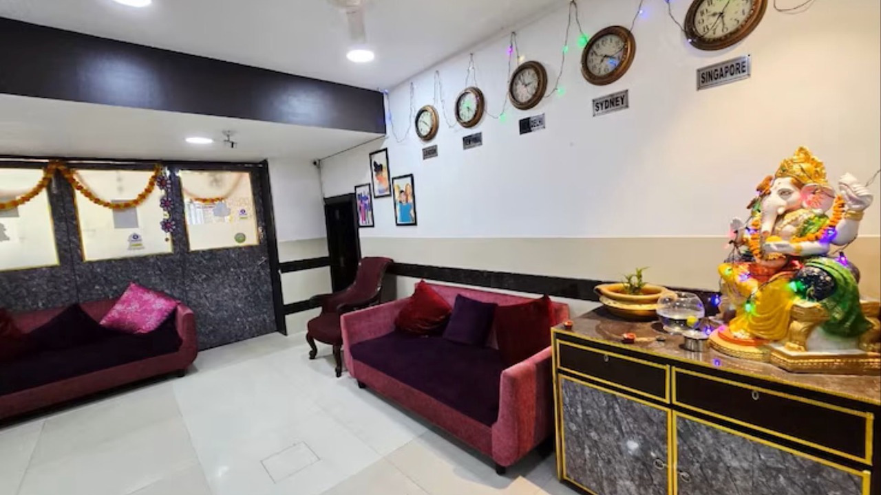 Photo of Livingroom in Sector 1