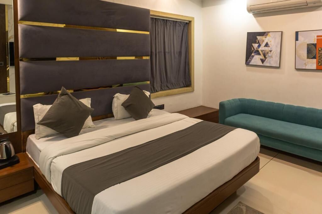 Photo of Bedroom in Pachmarhi