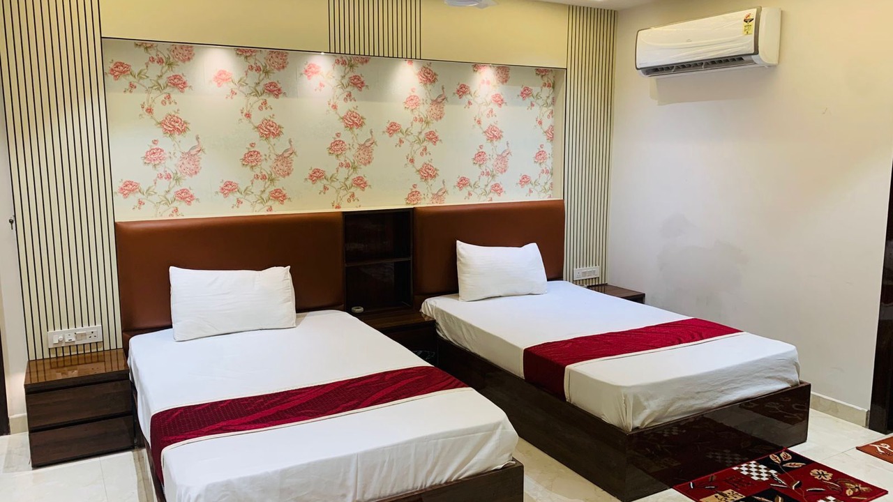 Photo of Bedroom in Agra