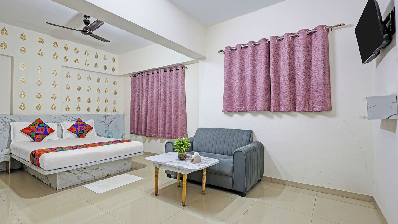 Photo of Bedroom in Thergaon
