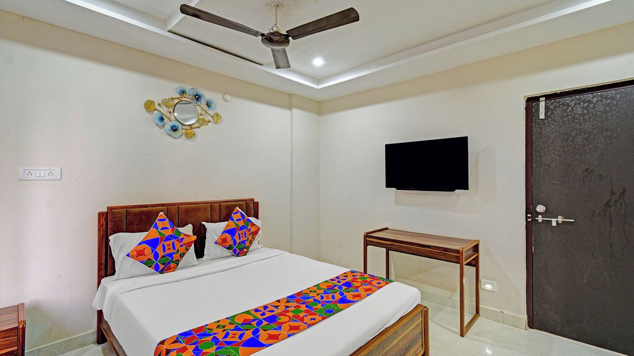 Photo of Bedroom in Kukatpalli