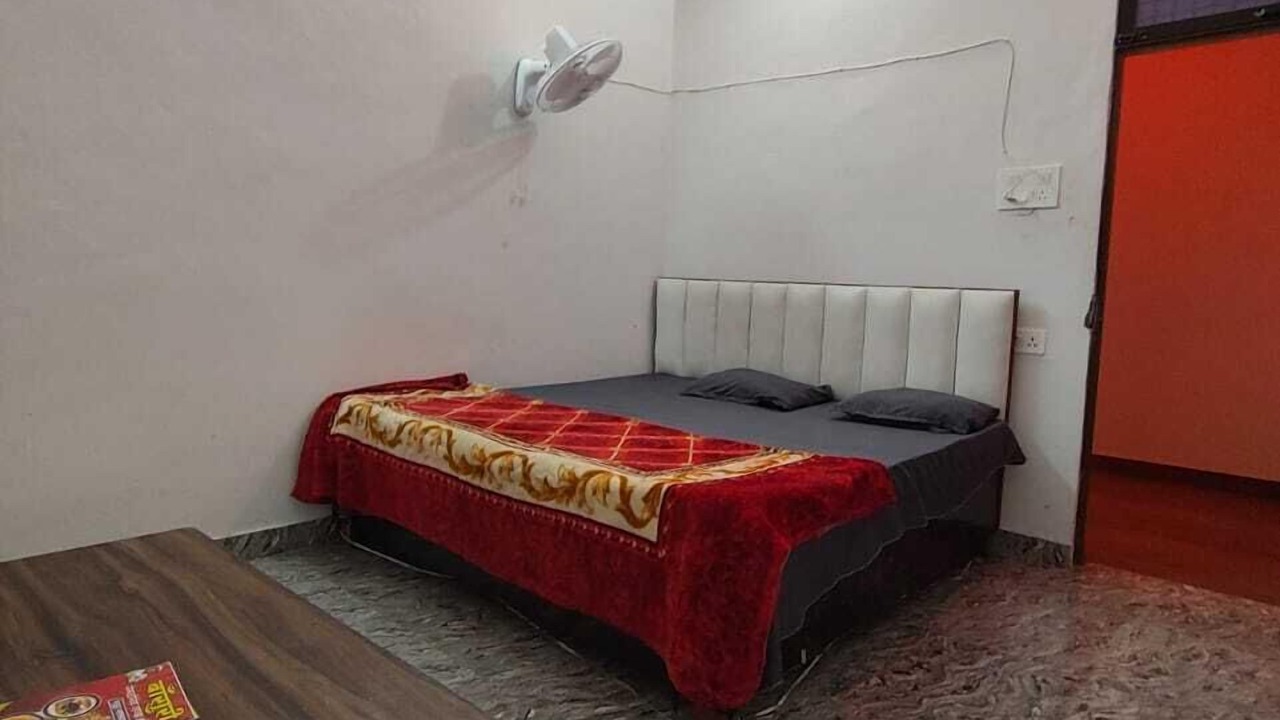Photo of Bedroom in Phulpur