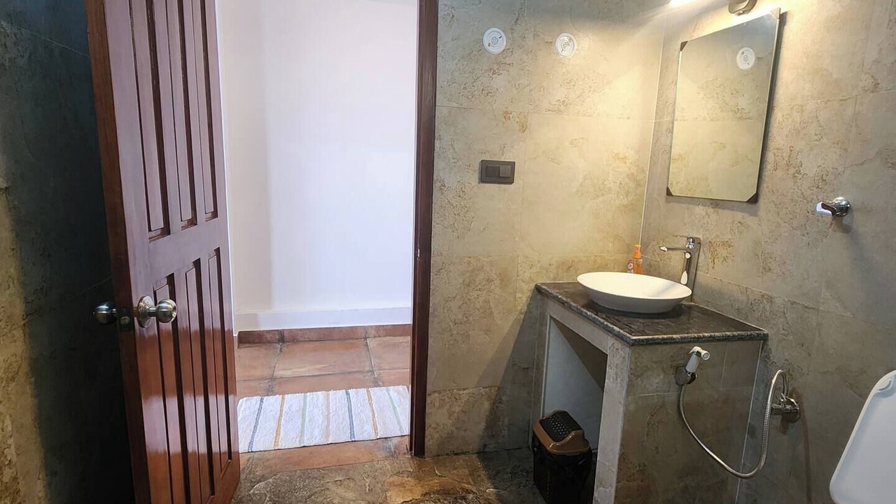 Photo of Bathroom in Kanatal