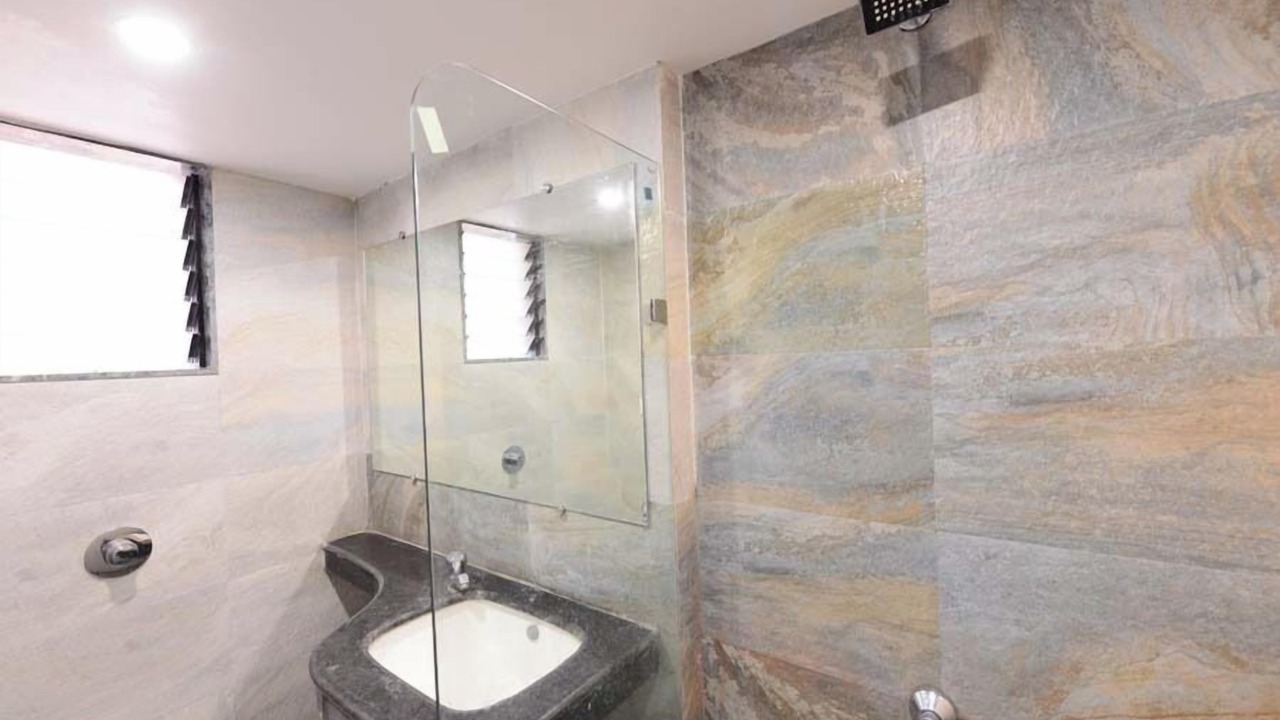 Photo of Bathroom in Kalupur