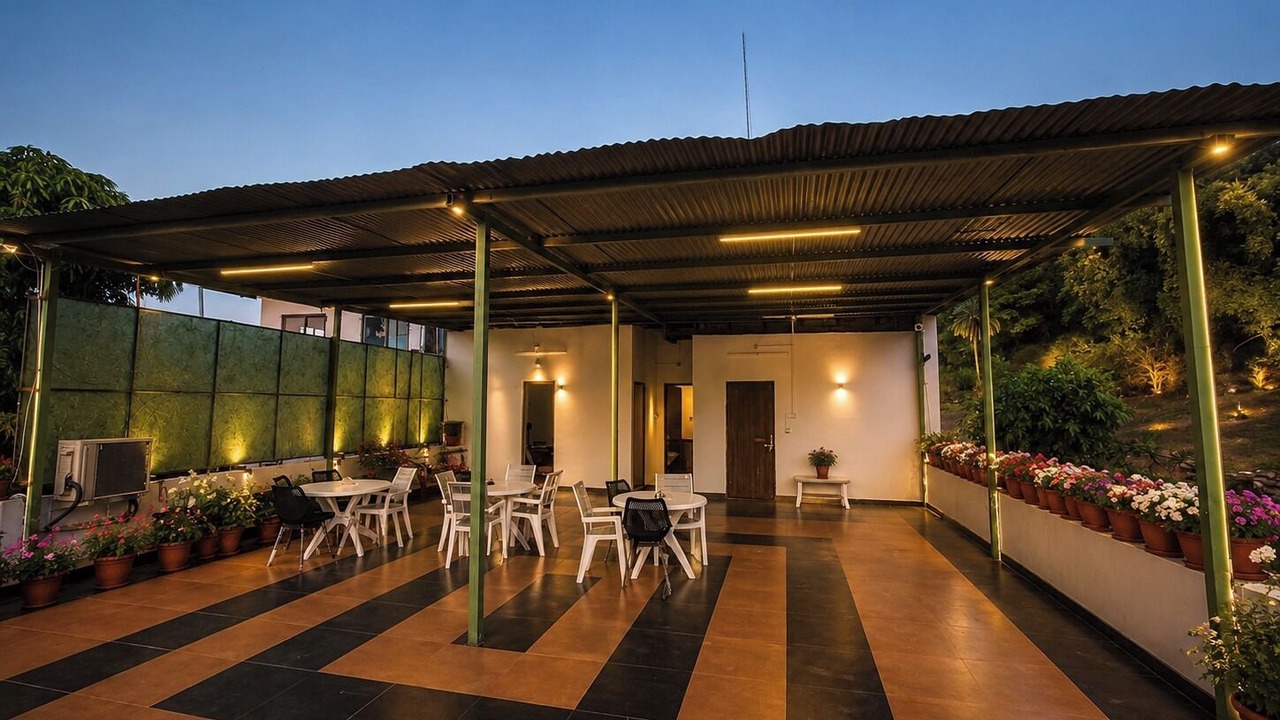 Photo of Patio Balcony in Mount Abu