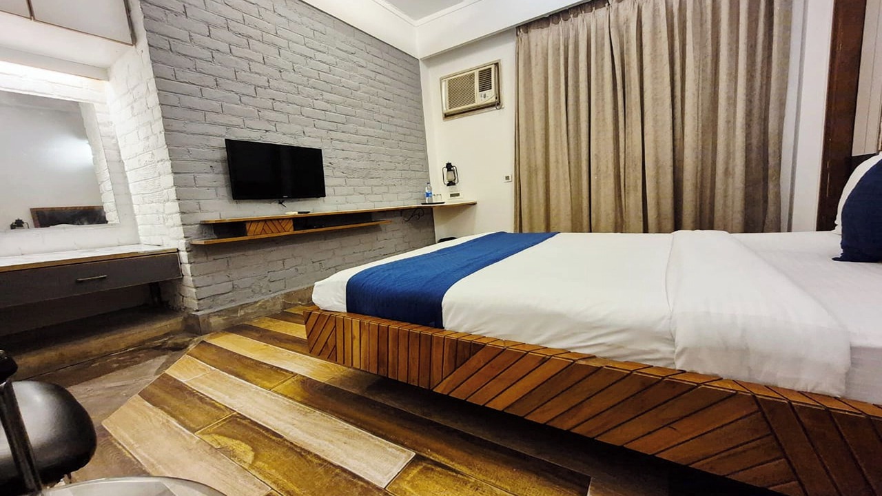 Photo of Bedroom in Sushant Lok