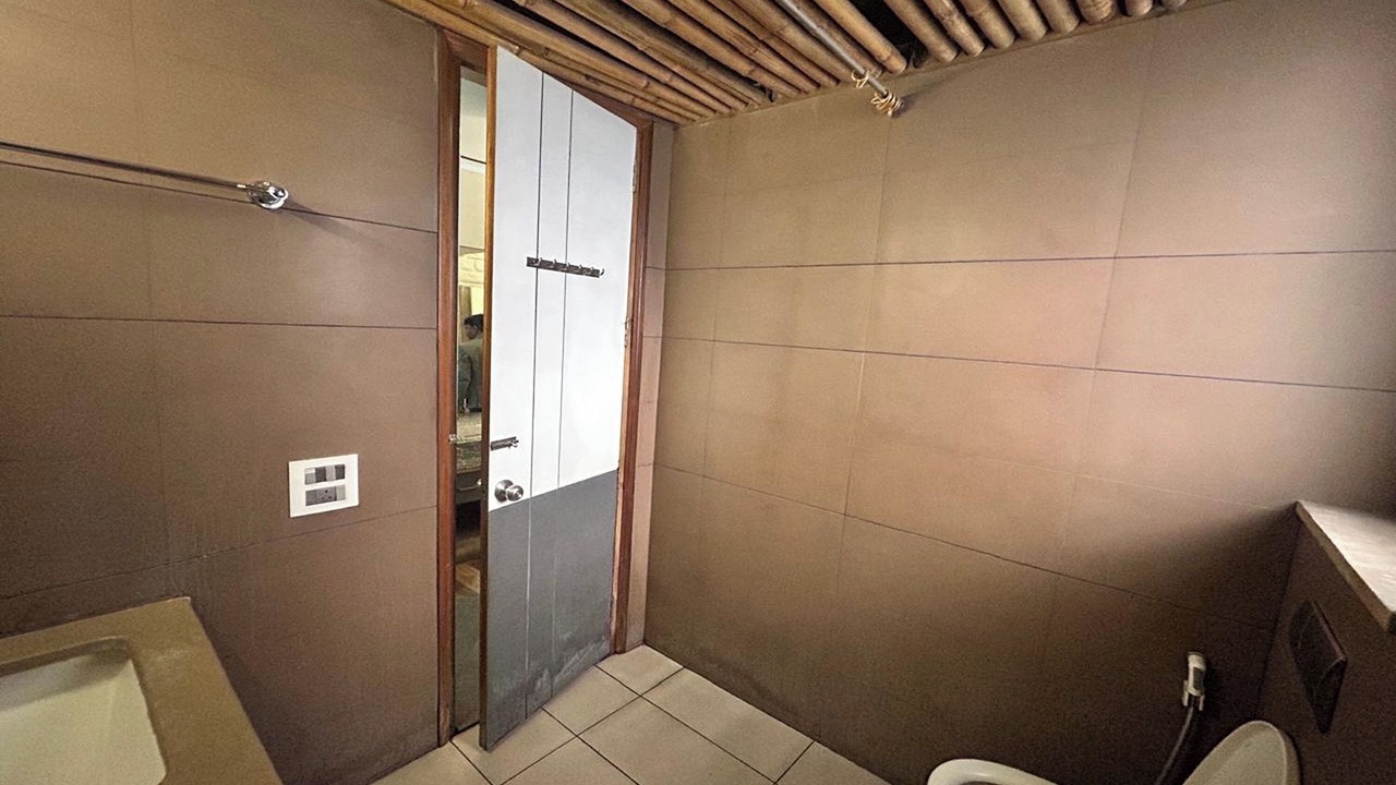 Photo of Bathroom in Sushant Lok