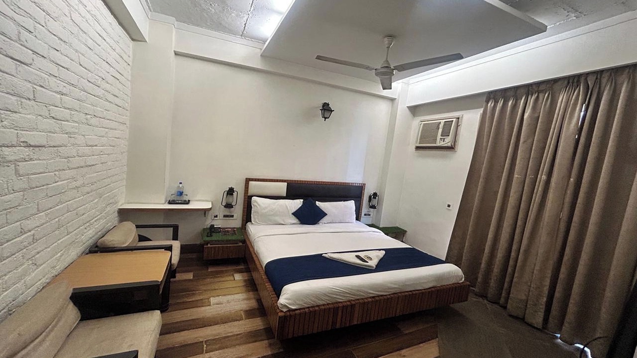 Photo of Bedroom in Sushant Lok