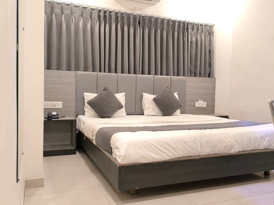 Photo of Bedroom in Bodakdev