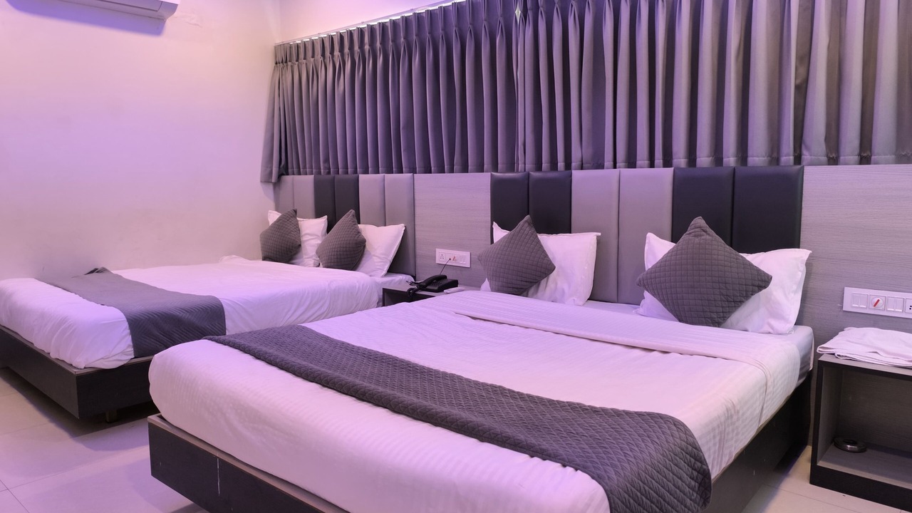 Photo of Bedroom in Bodakdev