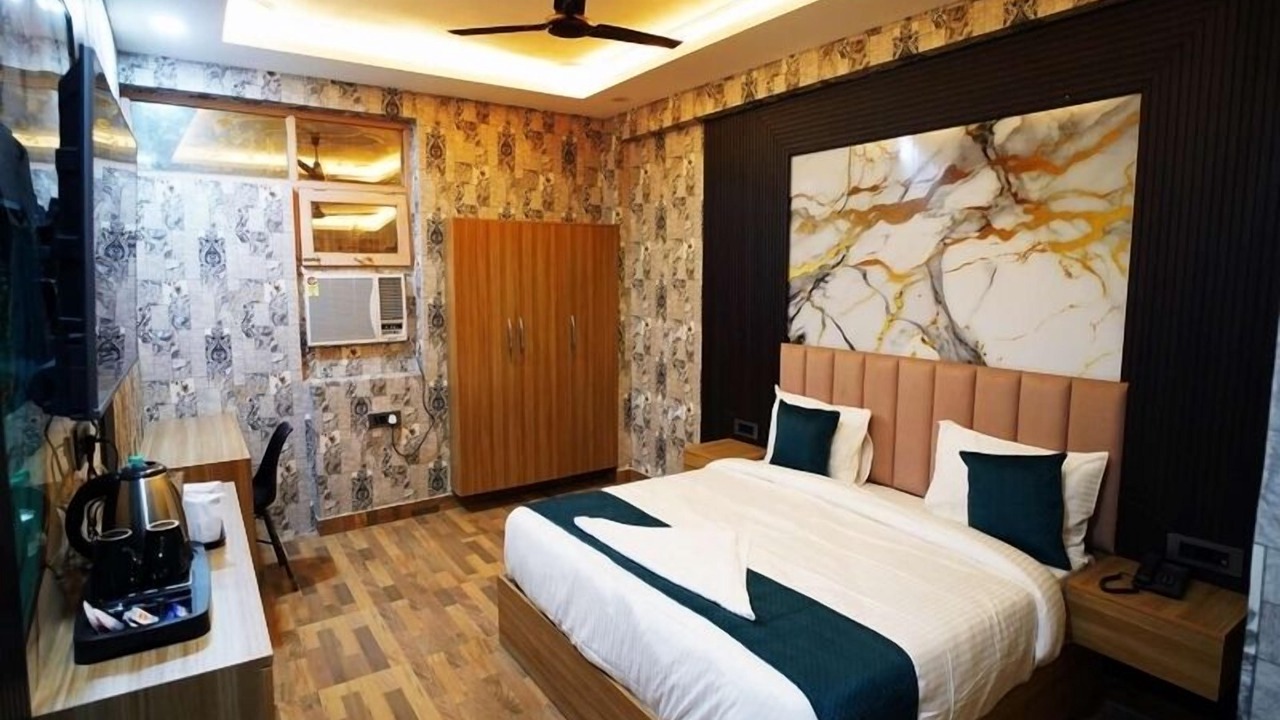 Photo of Bedroom in Mahipalpur