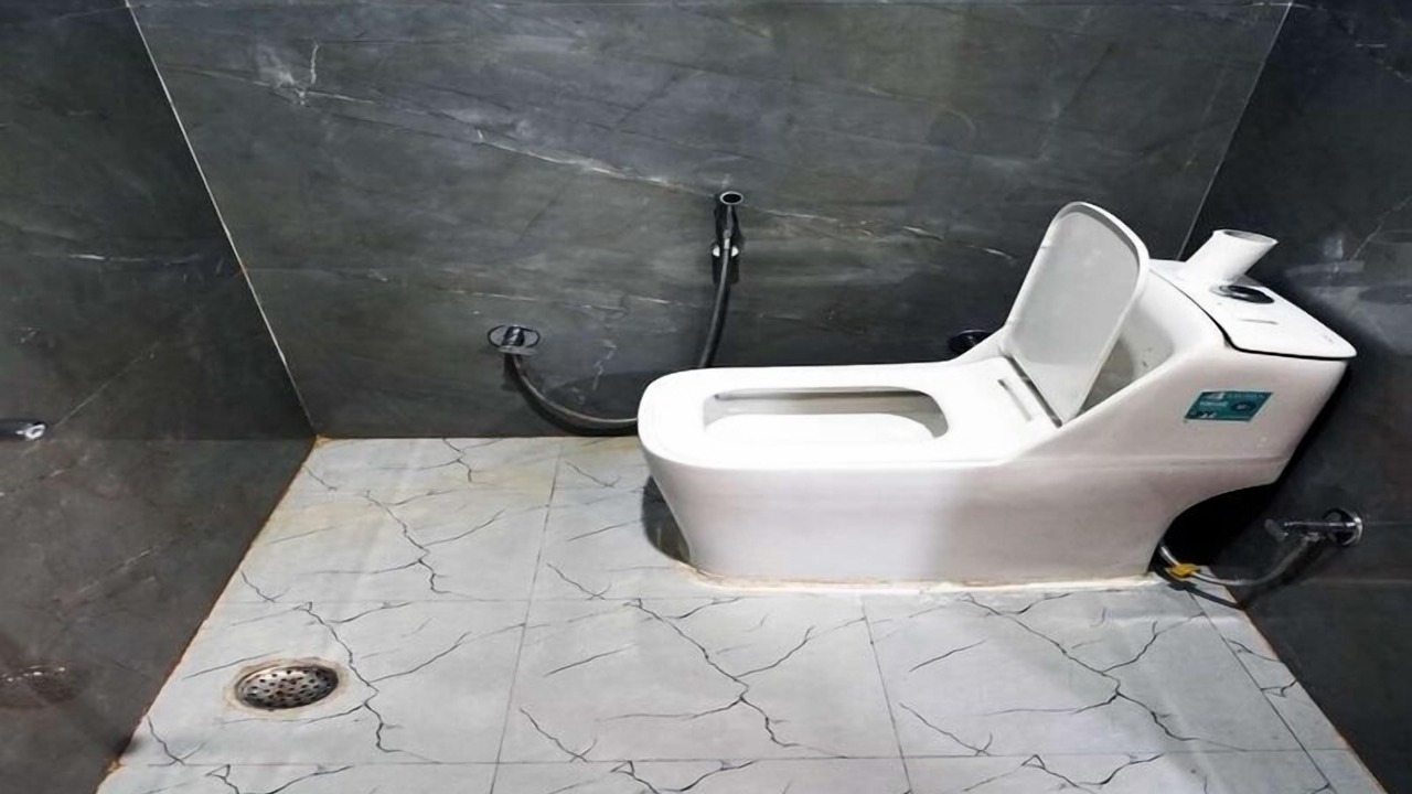 Photo of Bathroom in Mahipalpur