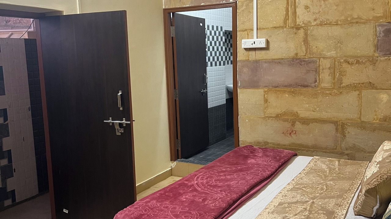 Photo of Bedroom in Amar Sagar Pol