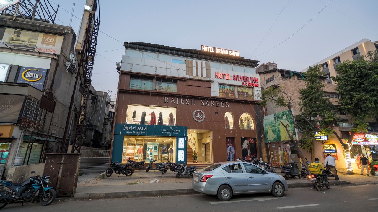 Photo of Outdoor in Navrangpura