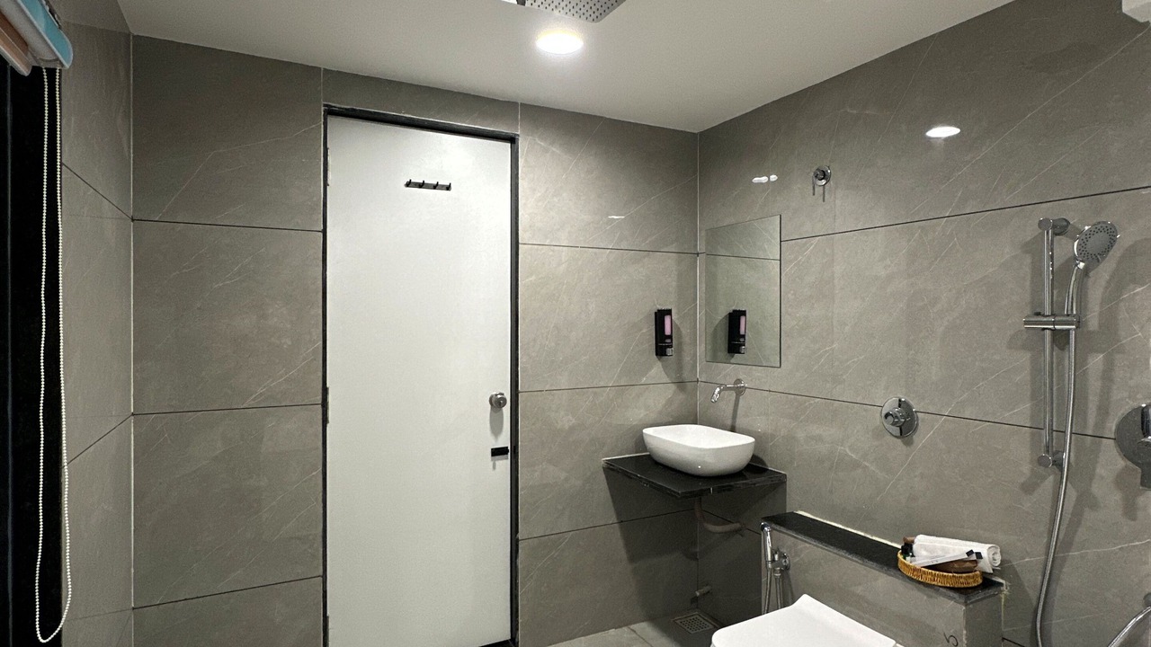 Photo of Bathroom in Navrangpura